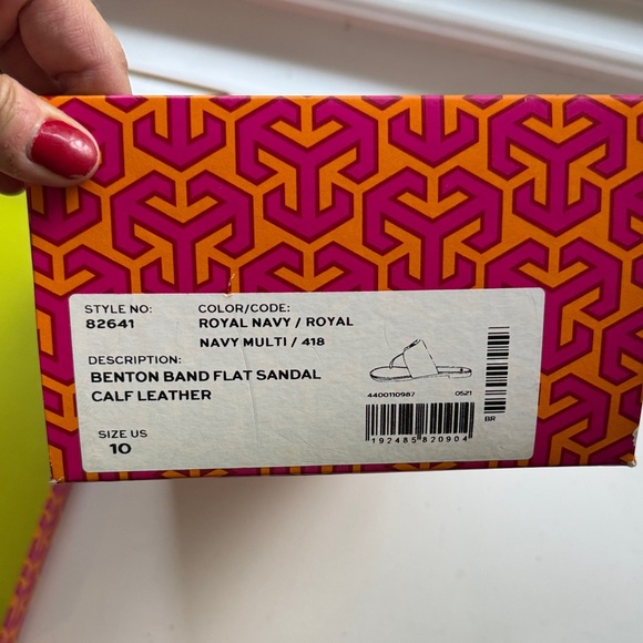 Tory Burch Navy Sandals with Green Logo Accent - Picture 4 of 4